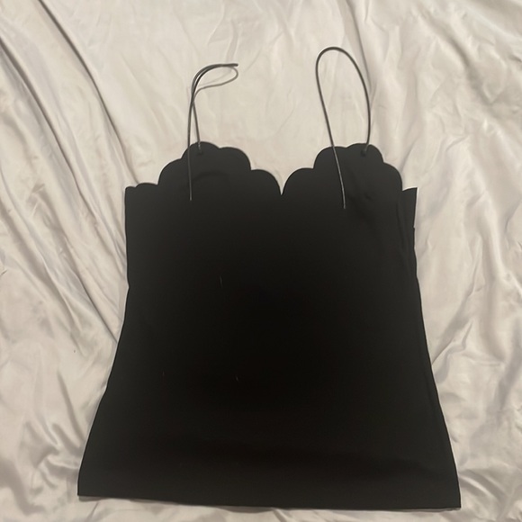 Black Shell Top - Picture 2 of 2